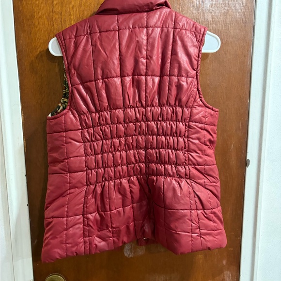 Tweeds Burgundy Quilted Puffer Vest Animal Print Lining Womens Size Medium - Picture 5 of 7